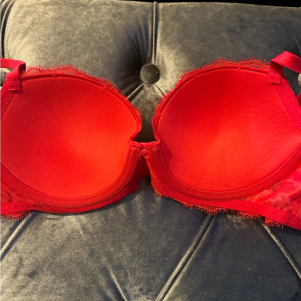 Victoria’s Secret bra - Picture 8 of 10